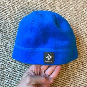 NWOT Columbia Youth Small hat - blue